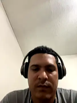 Snapshot of marchalltv chatting on October 22, 2025, 7:46 pm marchalltv online show from October 22, 2025, 7:46 pm