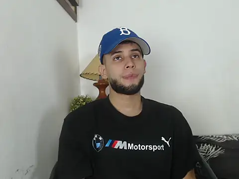 Maxcole 07 online show from November 15, 2025, 10:47 pm