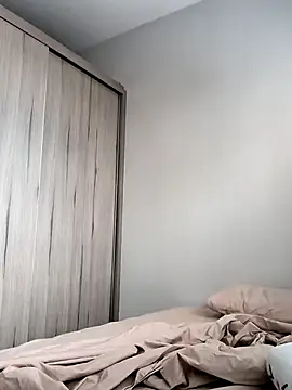 Meiii27 online show from February 12, 2026, 4:29 pm