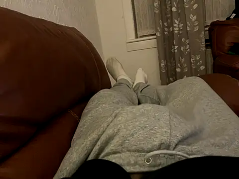 Snapshot of irnbru77 chatting on November 11, 2025, 9:09 pm irnbru77 online show from November 11, 2025, 9:09 pm