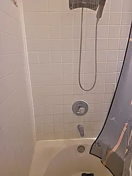 foxtalesafterdark online show from November 4, 2025, 12:20 pm