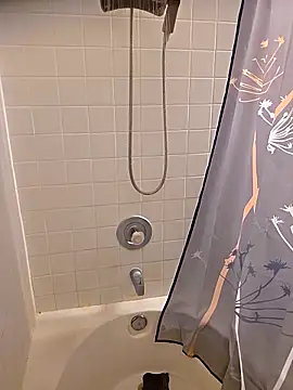 foxtalesafterdark online show from November 5, 2025, 12:19 pm