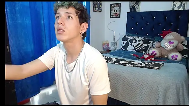 Snapshot of Yorsamm_and_friends chatting on October 29, 2025, 6:40 pm Yorsamm and friends online show from October 29, 2025, 6:40 pm