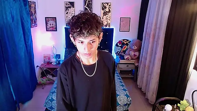 Snapshot of Yorsamm_and_friends chatting on November 29, 2025, 10:21 pm Yorsamm and friends online show from November 29, 2025, 10:21 pm