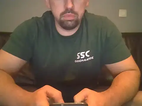 Snapshot of Me2YouYou2Me22 chatting on October 21, 2025, 11:04 pm Me2YouYou2Me22 online show from October 21, 2025, 11:04 pm