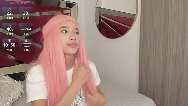 EmmaCarther online show from October 31, 2025, 4:03 pm