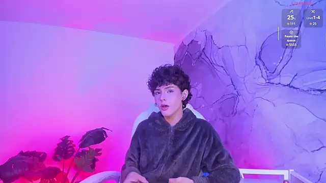 DannysaStar  online show from January 13, 2026, 11:19 pm