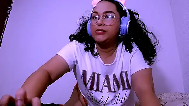 mira cherry02 online show from November 4, 2025, 9:02 am