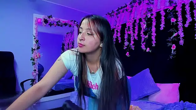 Snapshot of Gabyy_Cooper_ chatting on November 6, 2025, 2:26 am Gabyy Cooper online show from November 6, 2025, 2:26 am