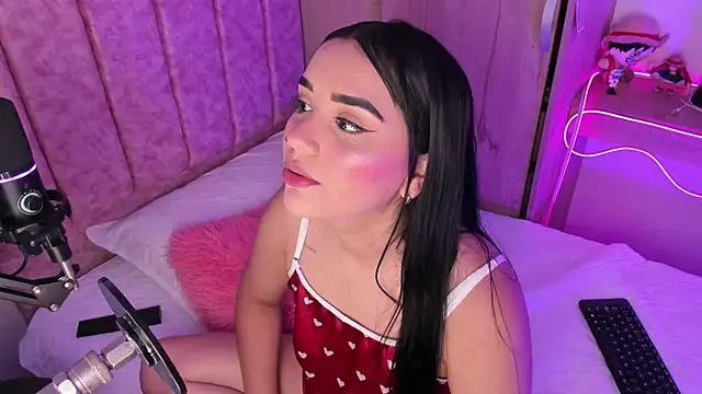 Snapshot of laana_foxx chatting on July 2, 2026, 11:22 pm laana foxx online show from July 2, 2026, 11:22 pm