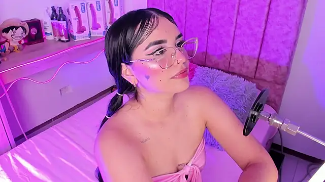 Snapshot of laana_foxx chatting on July 15, 2026, 11:12 pm laana foxx online show from July 15, 2026, 11:12 pm