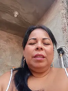 Snapshot of mother2-divorced chatting on July 15, 2026, 1:40 pm mother2-divorced online show from July 15, 2026, 1:40 pm