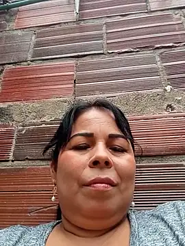 Snapshot of mother2-divorced chatting on July 20, 2026, 8:00 pm mother2-divorced online show from July 20, 2026, 8:00 pm