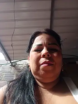 Snapshot of mother2-divorced chatting on June 22, 2026, 1:41 pm mother2-divorced online show from June 22, 2026, 1:41 pm
