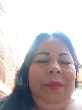 Snapshot of mother2-divorced chatting on July 29, 2026, 1:43 pm mother2-divorced online show from July 29, 2026, 1:43 pm
