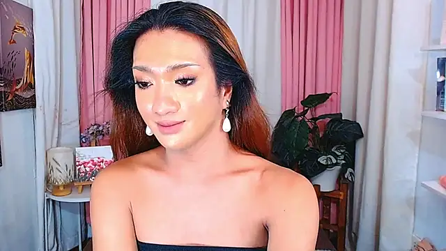 Snapshot of DianaFierce chatting on November 23, 2025, 6:12 am DianaFierce online show from November 23, 2025, 6:12 am