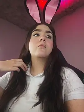 Snapshot of mirandahvelez chatting on October 29, 2025, 6:56 am mirandahvelez online show from October 29, 2025, 6:56 am