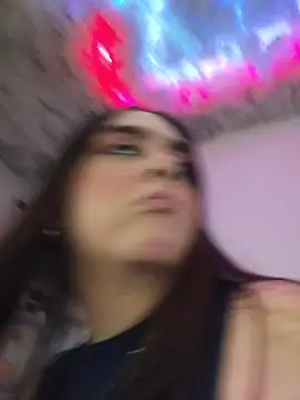 Snapshot of mirandahvelez chatting on November 22, 2025, 7:57 pm mirandahvelez online show from November 22, 2025, 7:57 pm