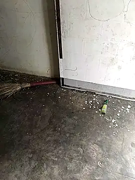 sureshji11 online show from October 23, 2025, 3:05 am