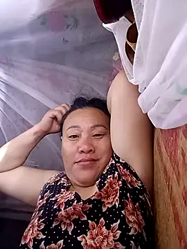 Snapshot of chich-bong chatting on November 11, 2025, 7:41 pm chich-bong online show from November 11, 2025, 7:41 pm