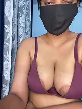 Cute Marina online show from July 14, 2026, 1:17 pm