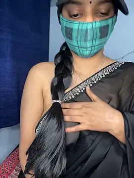 Cute Marina online show from January 5, 2026, 6:00 pm