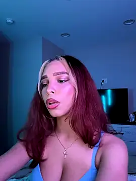 Snapshot of Latinagf chatting on November 10, 2025, 2:27 am Latinagf online show from November 10, 2025, 2:27 am