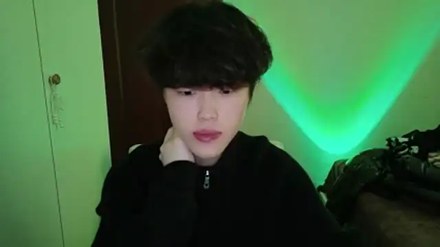 Snapshot of L1kuto chatting on March 22, 2026, 7:21 am L1kuto online show from March 22, 2026, 7:21 am