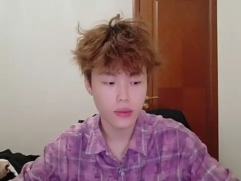 L1kuto online show from October 29, 2025, 11:42 am