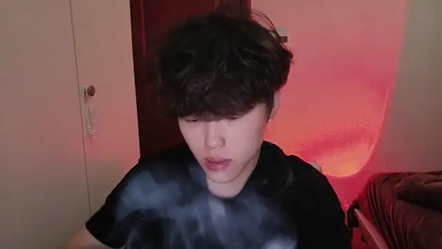 Snapshot of L1kuto chatting on March 7, 2026, 4:23 pm L1kuto online show from March 7, 2026, 4:23 pm