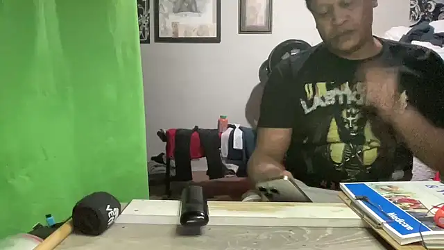 OnGodV1Ooutta10 online show from February 5, 2026, 6:42 am