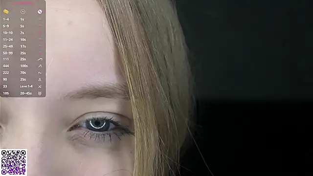 BarbaraViggiani online show from October 30, 2025, 5:10 pm