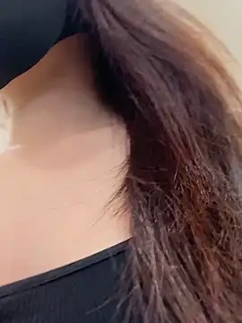 Snapshot of vivi-tara chatting on November 9, 2025, 7:23 am vivi-tara online show from November 9, 2025, 7:23 am