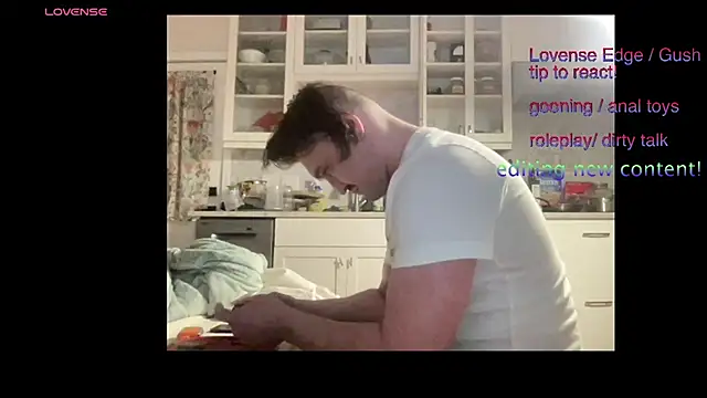 Snapshot of andrenoma427 chatting on March 14, 2026, 2:50 am andrenoma427 online show from March 14, 2026, 2:50 am