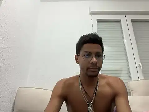 Albert Madrid online show from November 26, 2025, 5:51 am