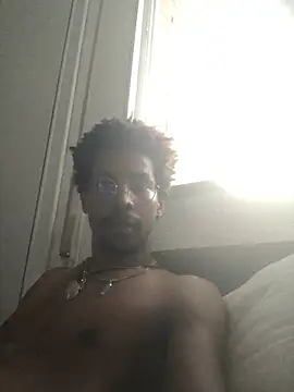Snapshot of Albert_Madrid chatting on June 18, 2026, 7:41 pm Albert Madrid online show from June 18, 2026, 7:41 pm