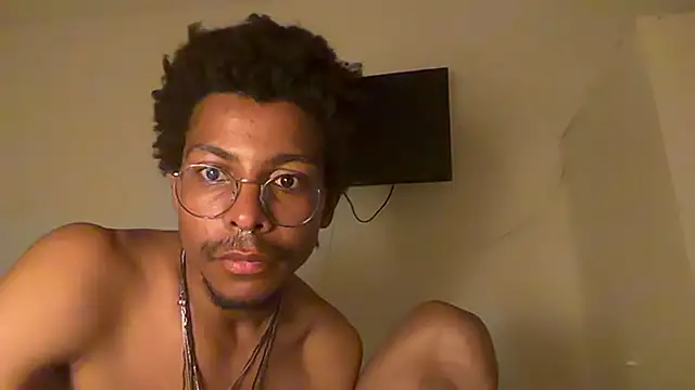 Snapshot of Albert_Madrid chatting on June 24, 2026, 5:11 pm Albert Madrid online show from June 24, 2026, 5:11 pm