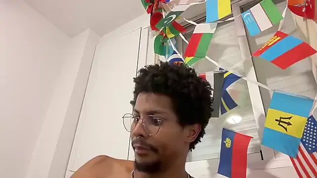 Snapshot of Albert_Madrid chatting on July 29, 2026, 4:50 pm Albert Madrid online show from July 29, 2026, 4:50 pm