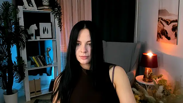 AriaThorn online show from January 14, 2026, 2:09 pm