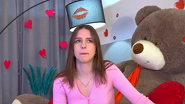 AliceAtkins online show from February 8, 2026, 6:22 am