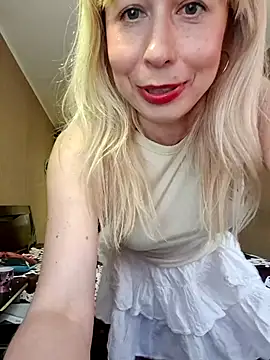 SelinaLovqx online show from July 20, 2026, 10:39 am
