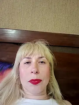 Snapshot of SelinaLovqx chatting on June 18, 2026, 5:06 am SelinaLovqx online show from June 18, 2026, 5:06 am