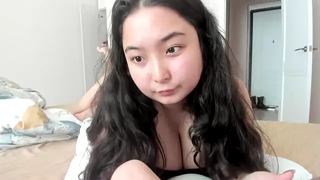 Snapshot of miomyao chatting on May 9, 2026, 11:24 am miomyao online show from May 9, 2026, 11:24 am