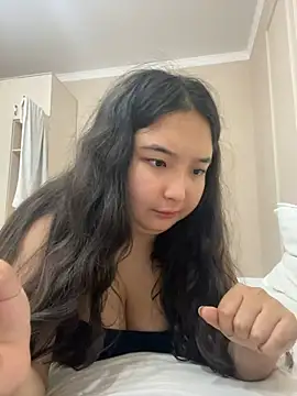 Snapshot of miomyao chatting on May 7, 2026, 5:49 pm miomyao online show from May 7, 2026, 5:49 pm