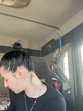 DianaZbo20 online show from October 31, 2025, 8:22 am