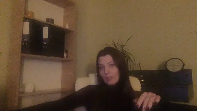 DollyRoma online show from November 26, 2025, 3:23 pm