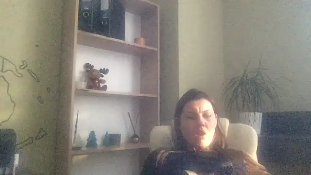 DollyRoma online show from February 2, 2026, 2:05 pm