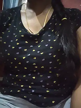 Ezabelljohn online show from July 24, 2026, 1:18 pm