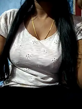 Ezabelljohn online show from April 15, 2026, 10:10 am