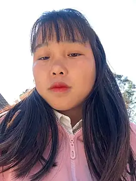 Snapshot of love_pusy09 chatting on November 29, 2025, 3:28 am love pusy09 online show from November 29, 2025, 3:28 am